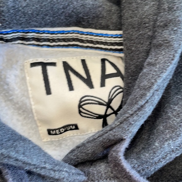 TNA hoodie.  Excellent used condition. - Picture 4 of 6